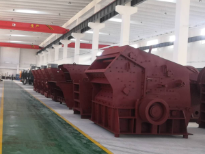 反擊式破碎機(jī)的破碎原理、結(jié)構(gòu)特點(diǎn)及應(yīng)用